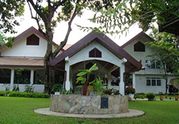 misting at the Loas consulate office